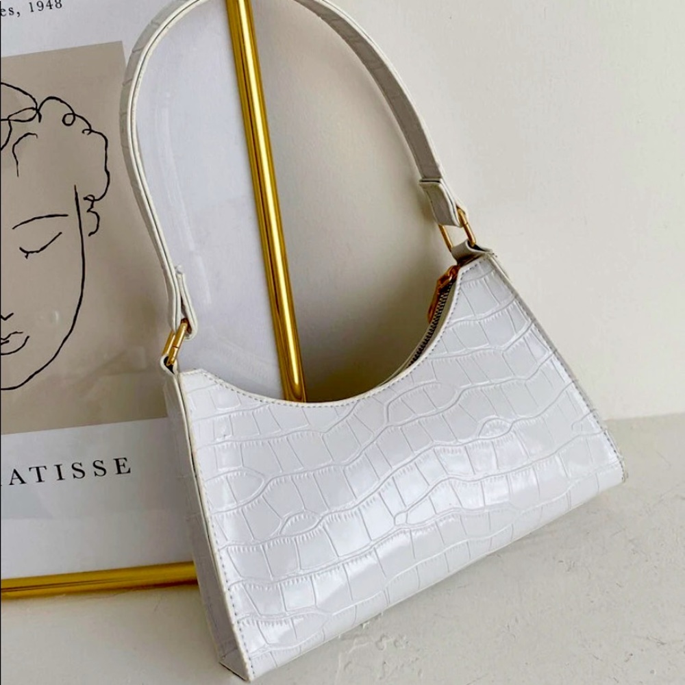 SUPER CUTE SHOULDER BAG